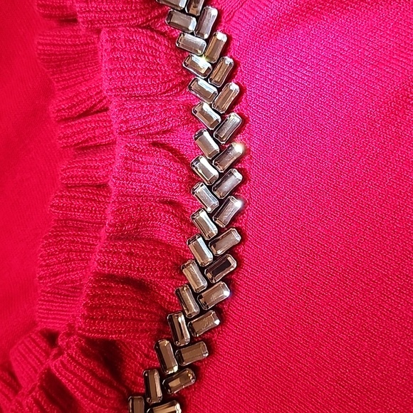 EMBELLISHED-NECK TOP - Picture 4 of 12